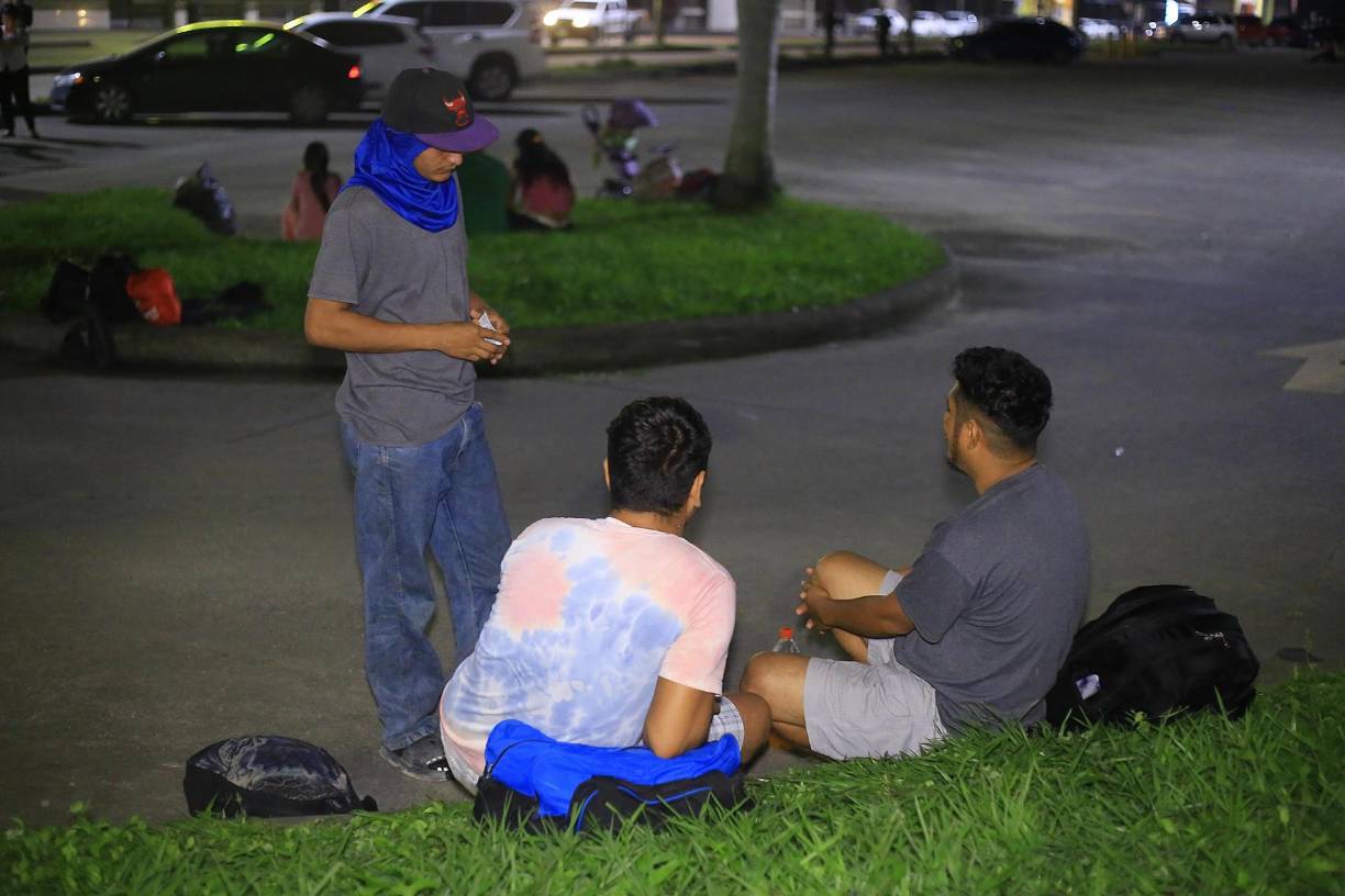 Del total de migrantes que pasaron por Honduras, 187.331 eran de Venezuela, seguido de Cuba (60.007), Ecuador (18.342), Haití (16.823), Colombia (16.665) y China (10.071), detalló el Instituto de Migración. 