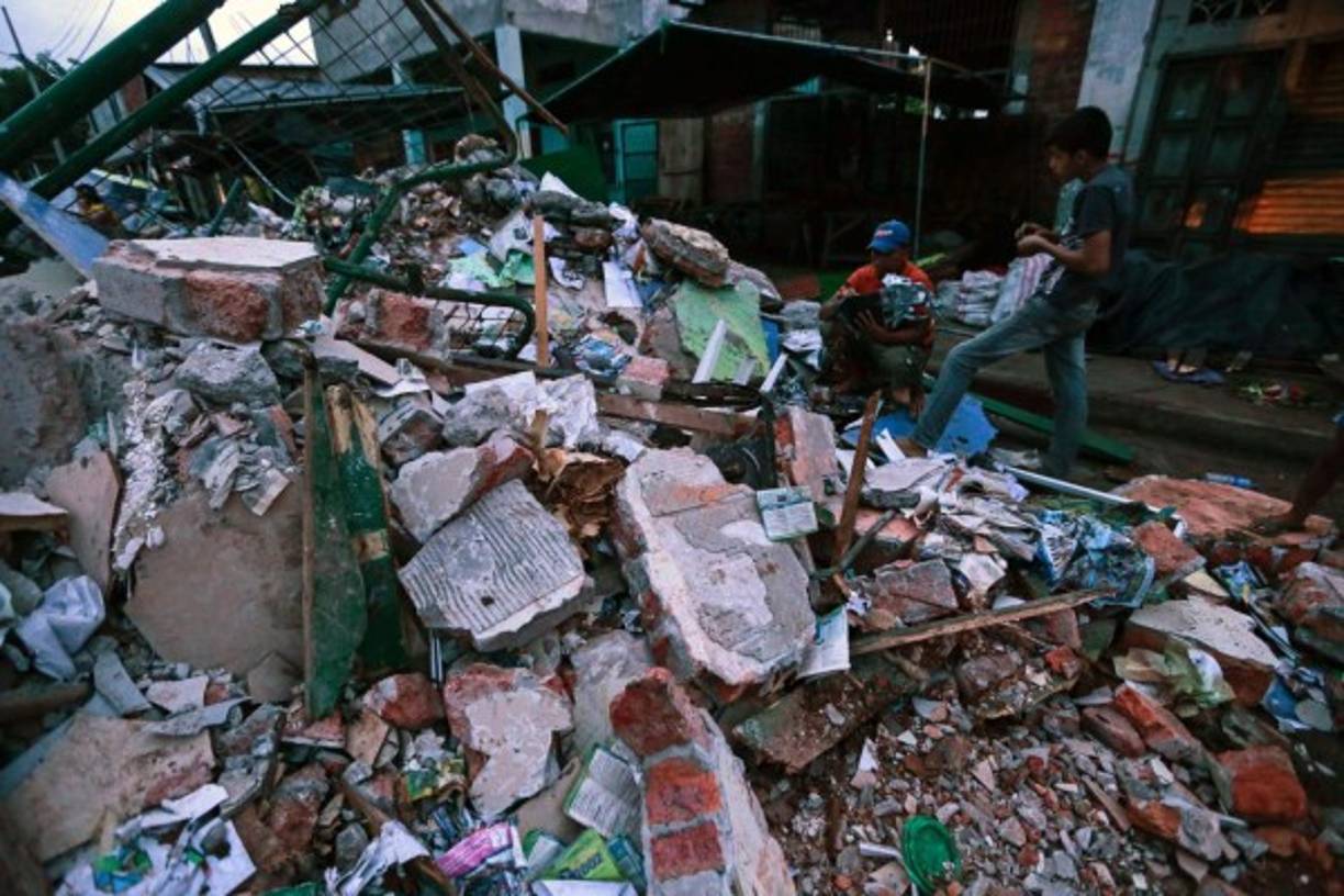 Una de la viviendas quedó totalmente destruida.