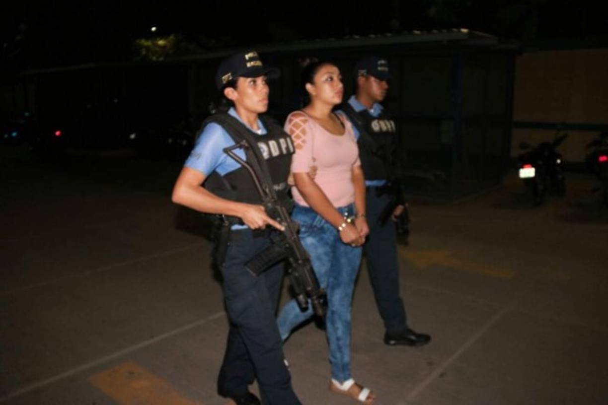 Pamela Alejandra Castillo García (21) es investigada por delitos de robo de vehículo y homicidio.