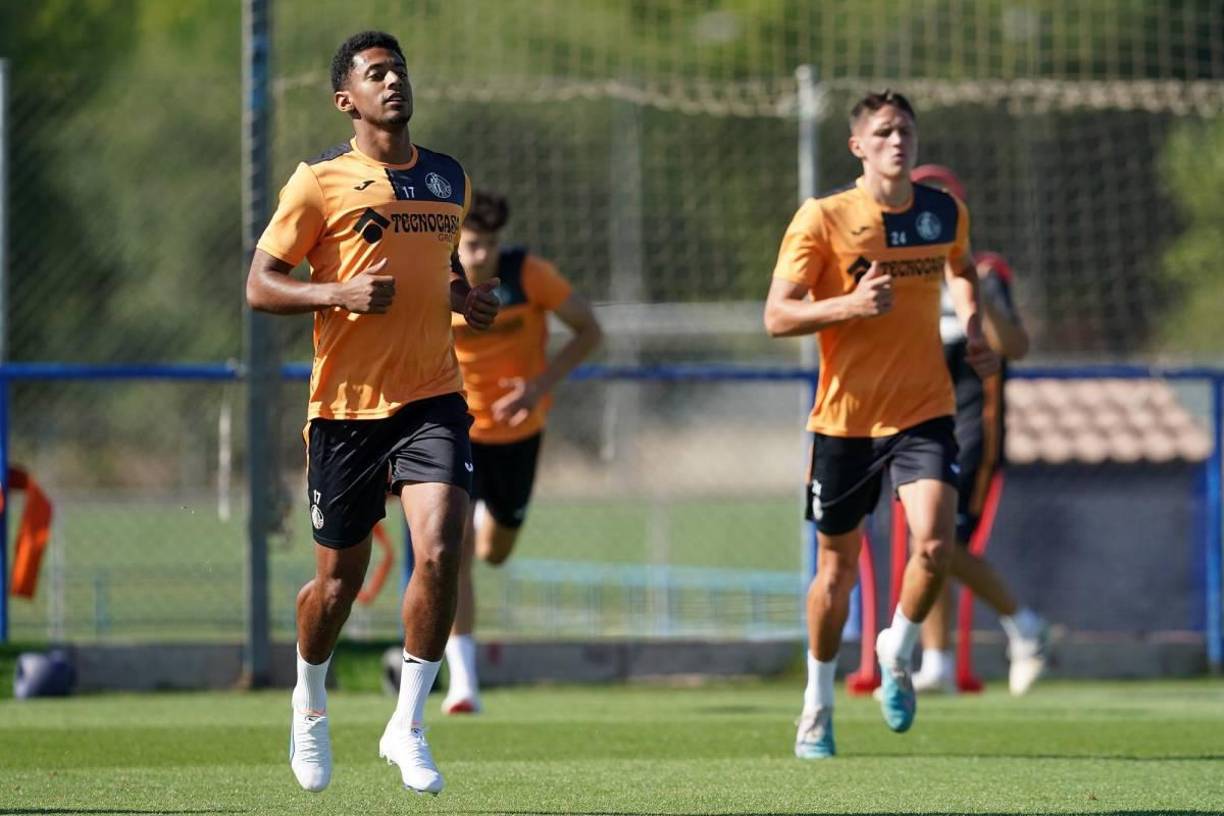 El próximo viernes será el primer amistoso del Getafe ante el Bradford City. El miércoles 19 habrá un partido de entrenamiento ante el Club Deportivo Leganés. El Choco Lozano podría sumar sus primeros minutos con el club..