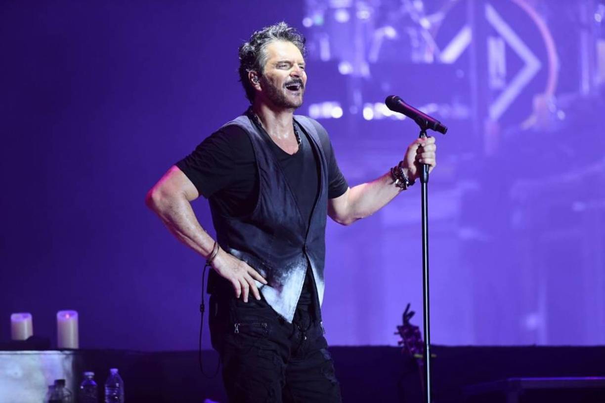 El 15 de noviembre Ricardo Arjona trajo su tour Blanco y Negro al Morazán y dejó una ganancia de 1 millón, 548 mil 490 lempiras.
