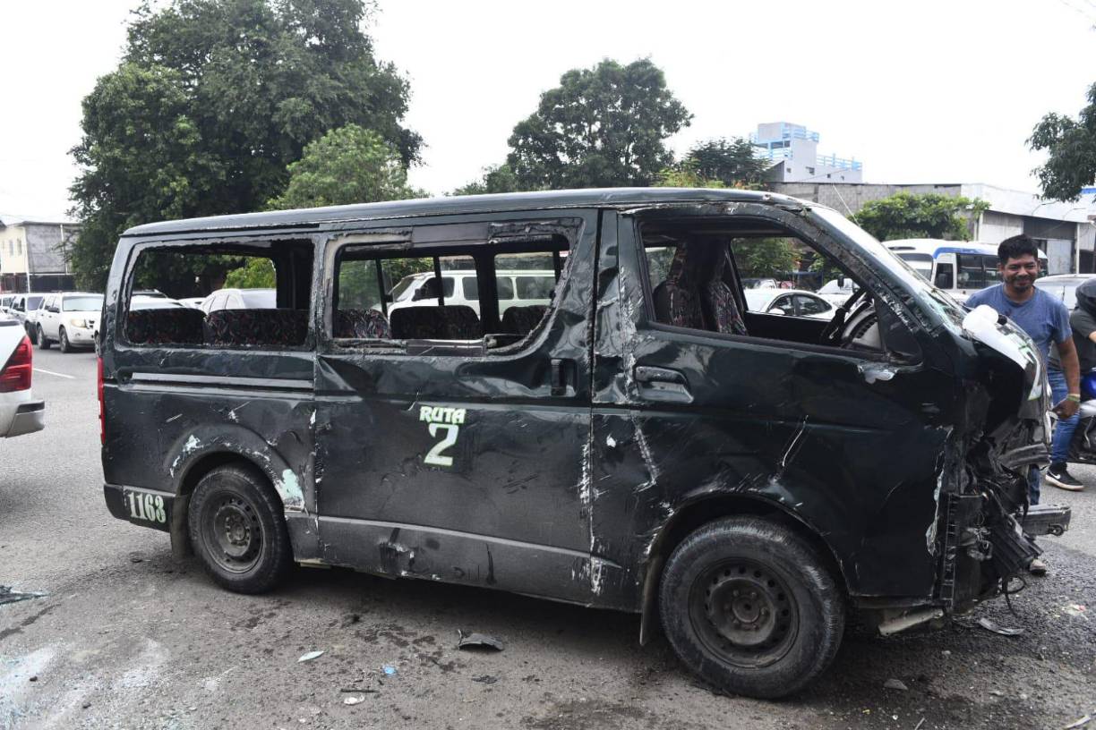 Solo se registran daños materiales en los automotores accidentados.