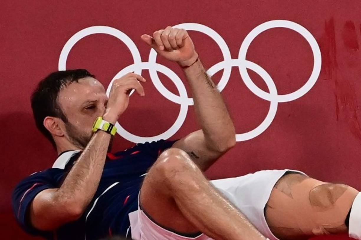 Más igualada estuvo la segunda manga, pero Cordón se aproximó más a menudo a la red, con éxito, e incomodó con su juegos de zurdo a su oponente.