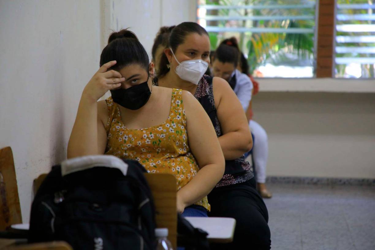 Hace dos semanas se hizo el concurso para directores y secretarios.