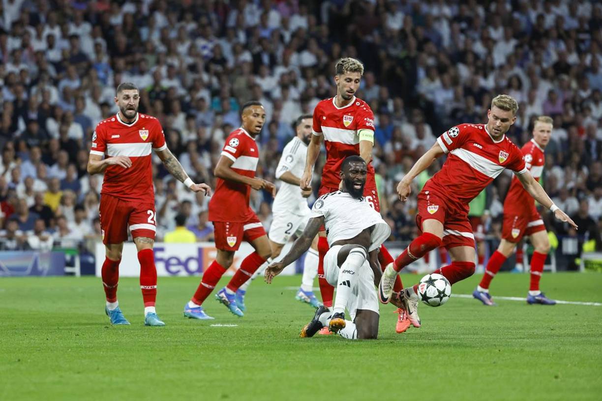 El árbitro pitó un penal a favor del Real Madrid por una supuesta falta contra Antonio Rüdiger.