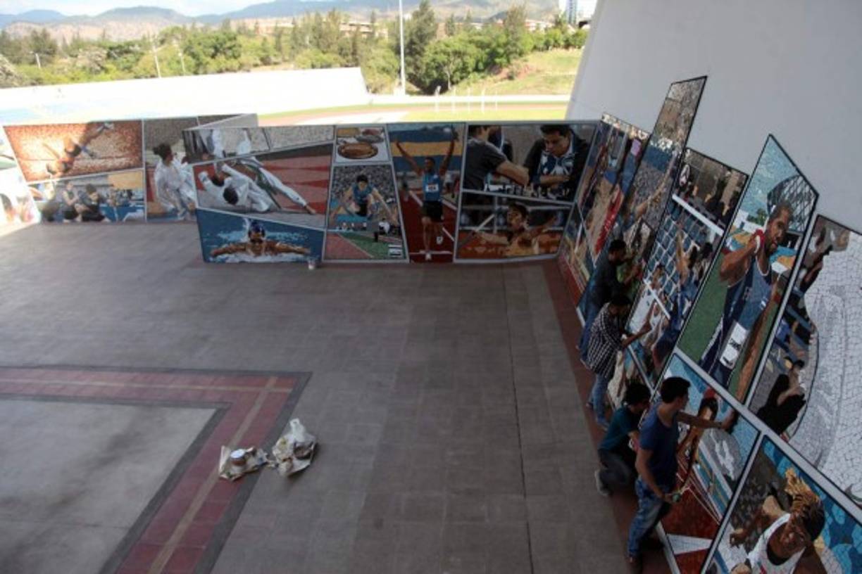 Con la innovadora técnica del mosaico, jóvenes de La Esperanza, Intibucá, resaltan el arte que hay en Honduras.