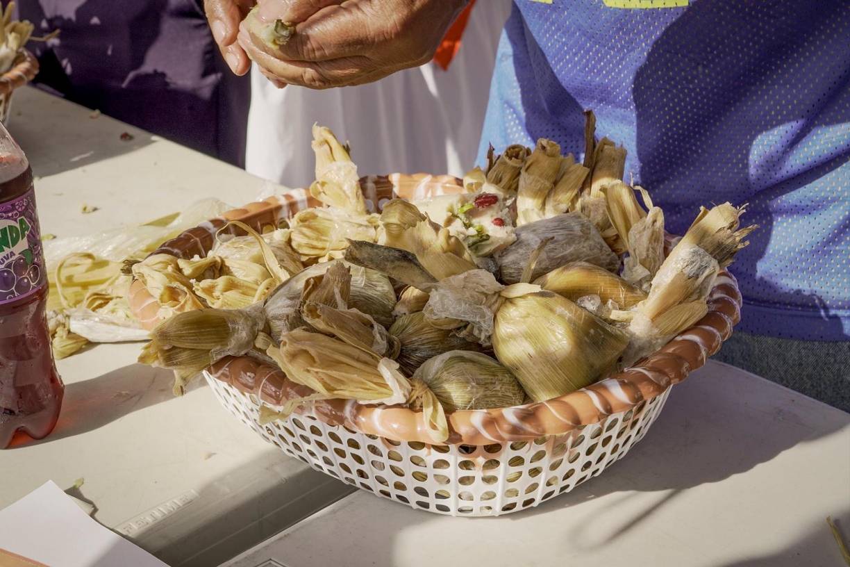 Durante el Primer Festival Cultural y Gastronómico de la Región Trifinio se disfrutaron de los ticucos, que son una combinación de masa de maíz, frijoles y otras plantas como el loroco.