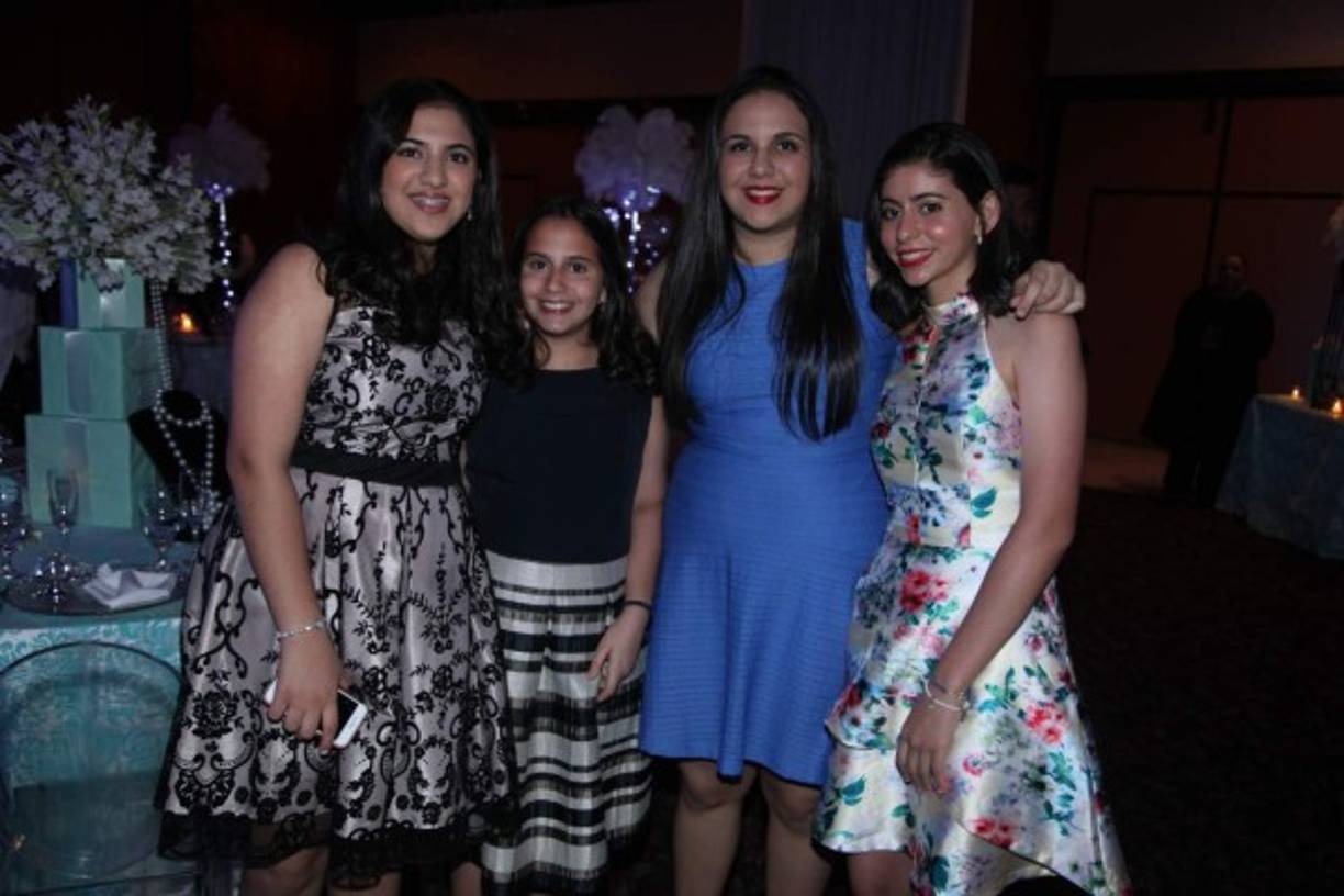 Nuhed Handal, Siham Larach, Catherine Handal y Estela Andonie.