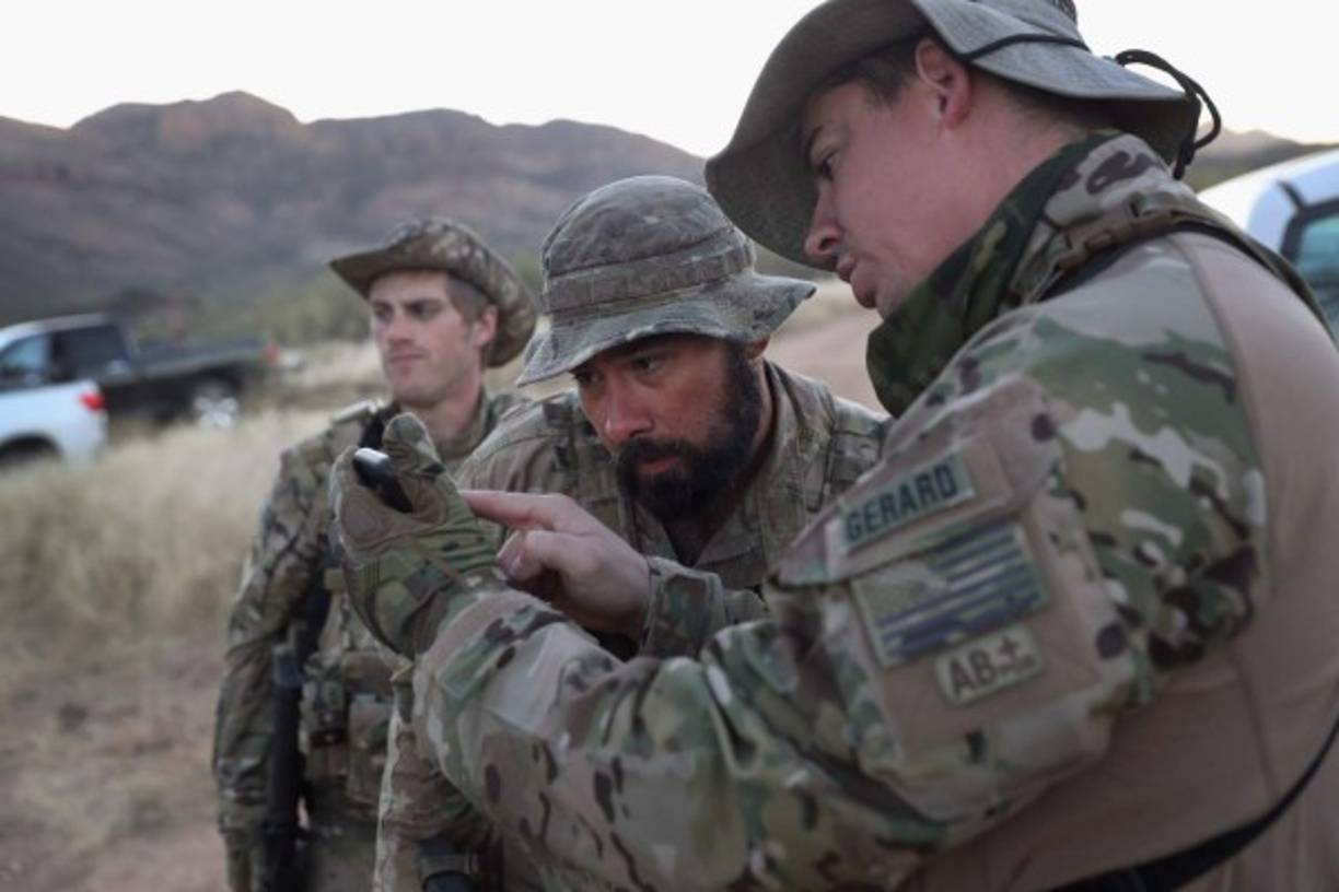 Los indocumentados que intenten cruzar desde México hacia EUA podrían ser atrapados por los exmilitares apostados en varios puntos a lo largo de la frontera en el estado de Arizona.