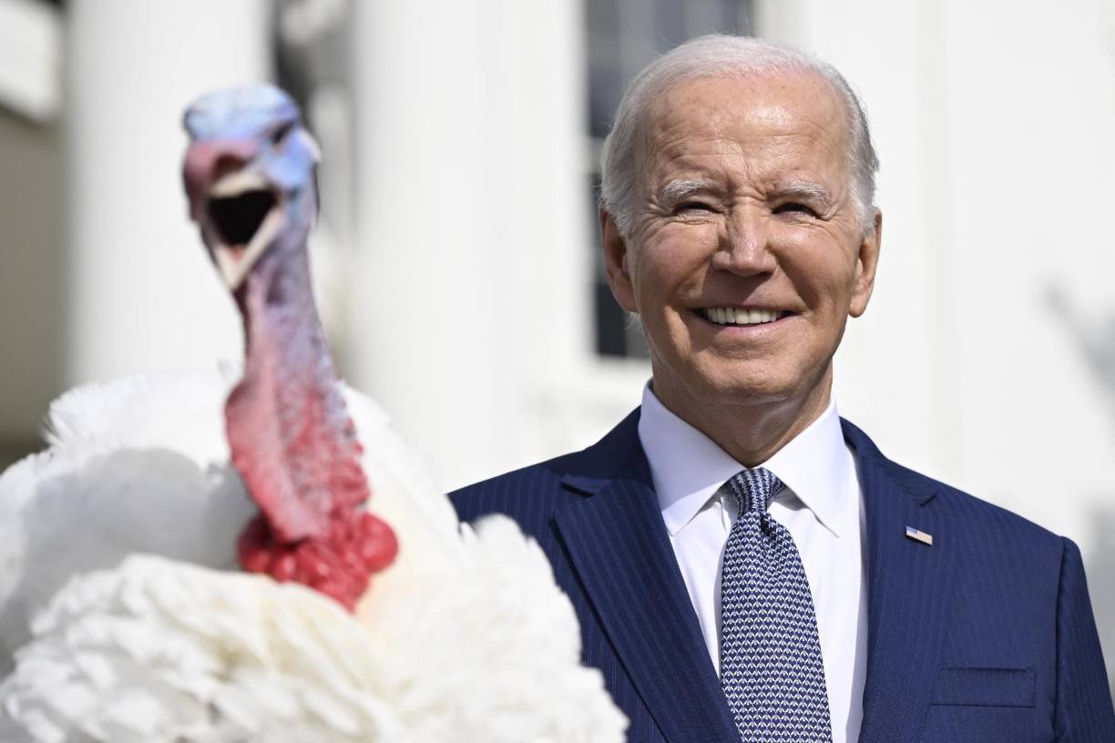 El presidente de Estados Unidos, Joe <b>Biden</b>, cumple 81 años este lunes con el tradicional indulto de los pavos de Acción de Gracias en la Casa Blanca.