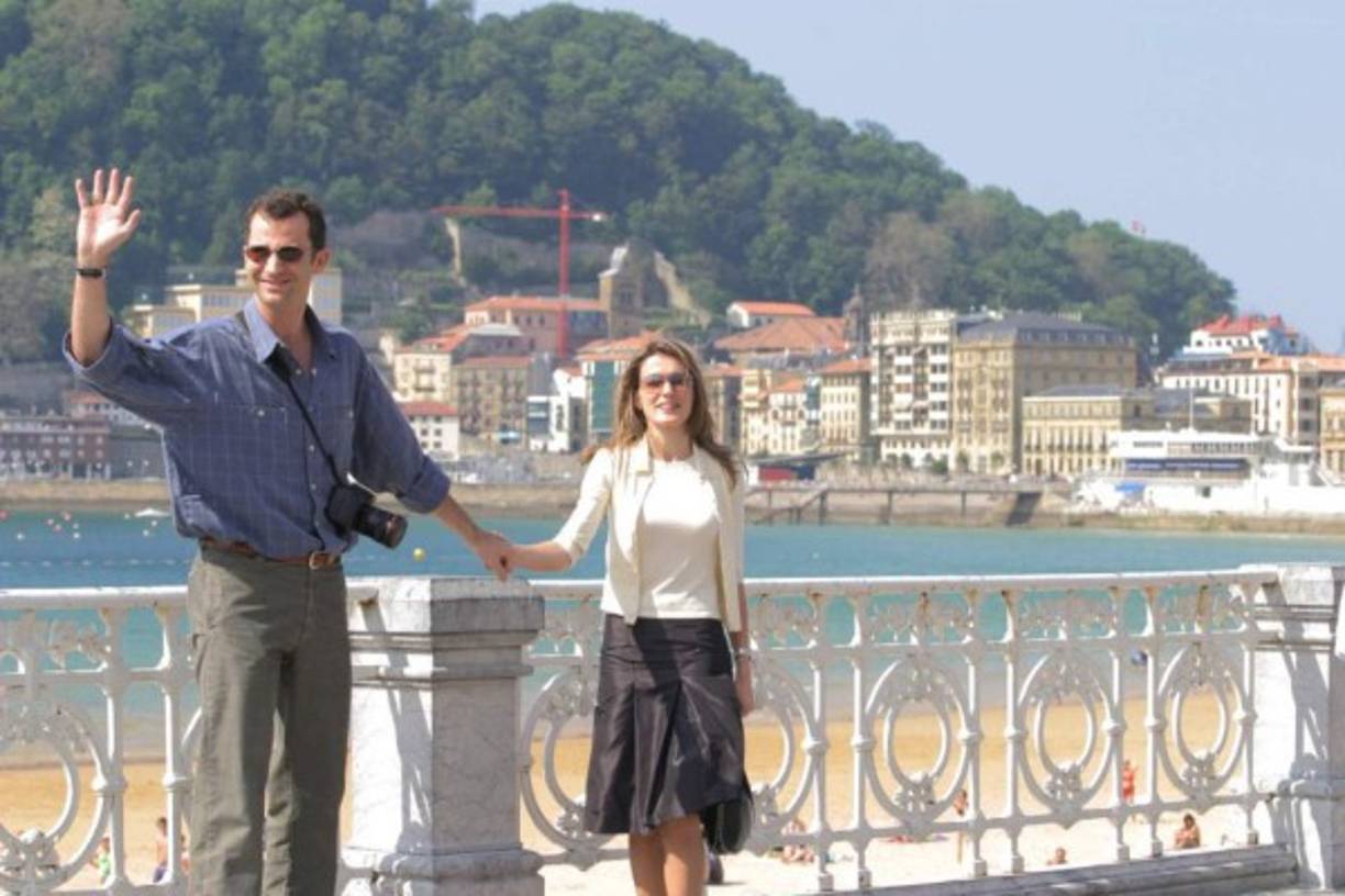 Los Príncipes de Asturias comenzaron su luna de miel en Cuenca. Unos días en los que también visitaron otras ciudades españolas como Albarracín, Zaragoza o San Sebastián (en la imagen) para luego viajar a Jordania, donde además asistieron a la boda del príncipe heredero.<br/>