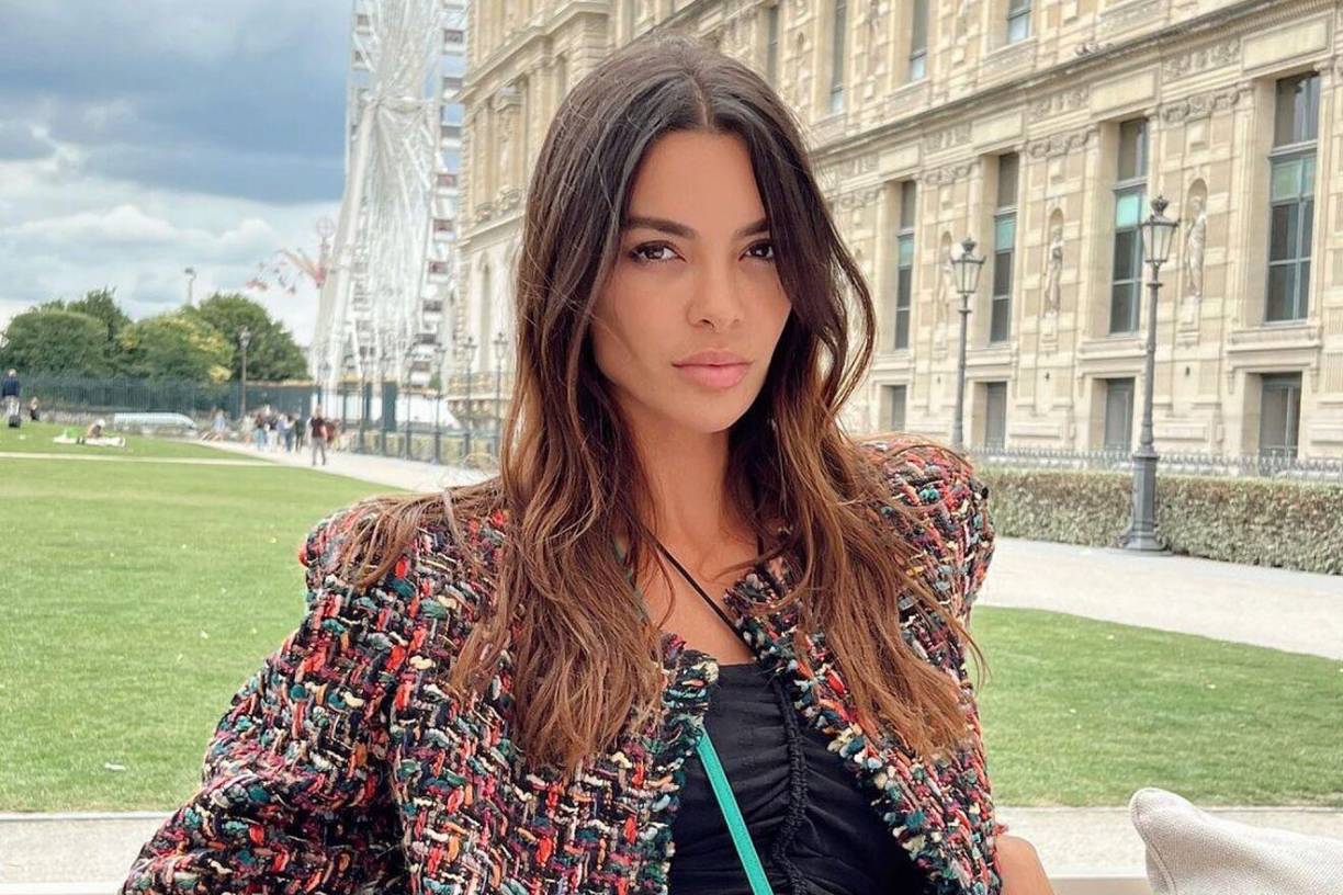 Joana Sanz ha denunciado que está recibiendo insultos por parte de cientos de usuarios. Lo ha explicado en sus stories y allí ha publicado diversas capturas de pantalla de los mensajes que está recibiendo. Algunos de ellos se meten con ella por ser pareja de Dani Alves y otros por haber borrado sus fotos con el brasileño.