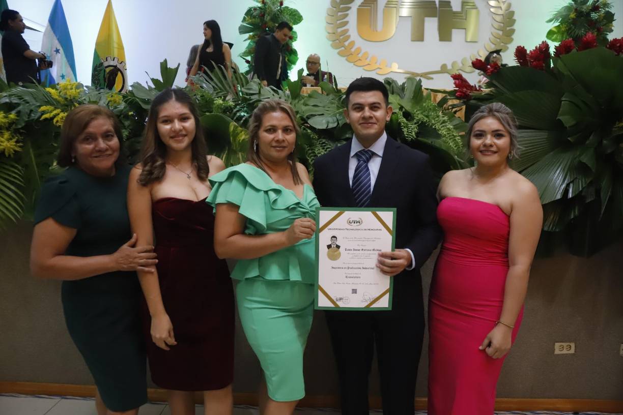 Rosario Medina, Leivis Meza, Lucidalia, Denis y Belkys Soriano, 