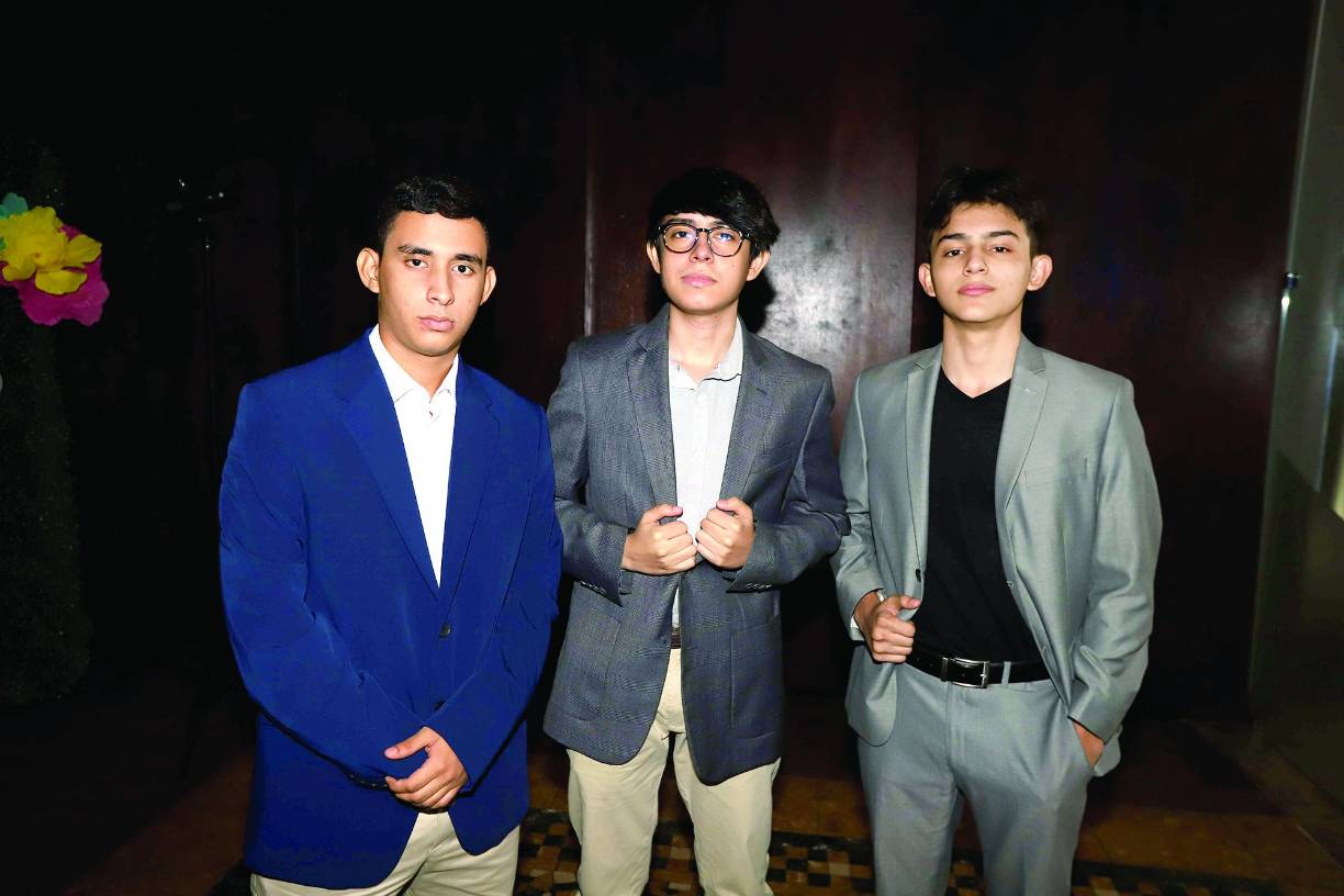 Diego Mejía, Ian Rivera y Ernesto Paz