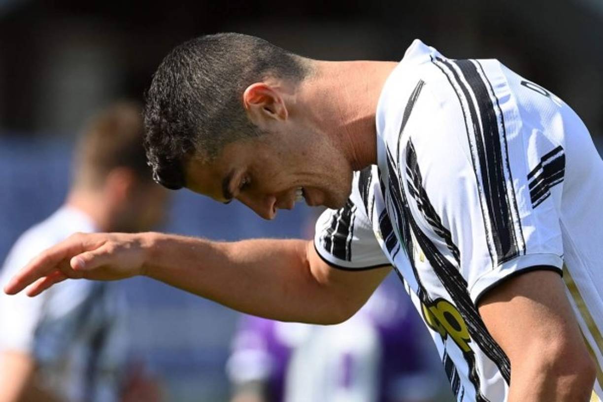 La Gazzetta dello Sport prosigue que “Ronaldo ya no intenta ocultar esos gestos, endulzarlos o borrarlos con una publicación” en las redes sociales.