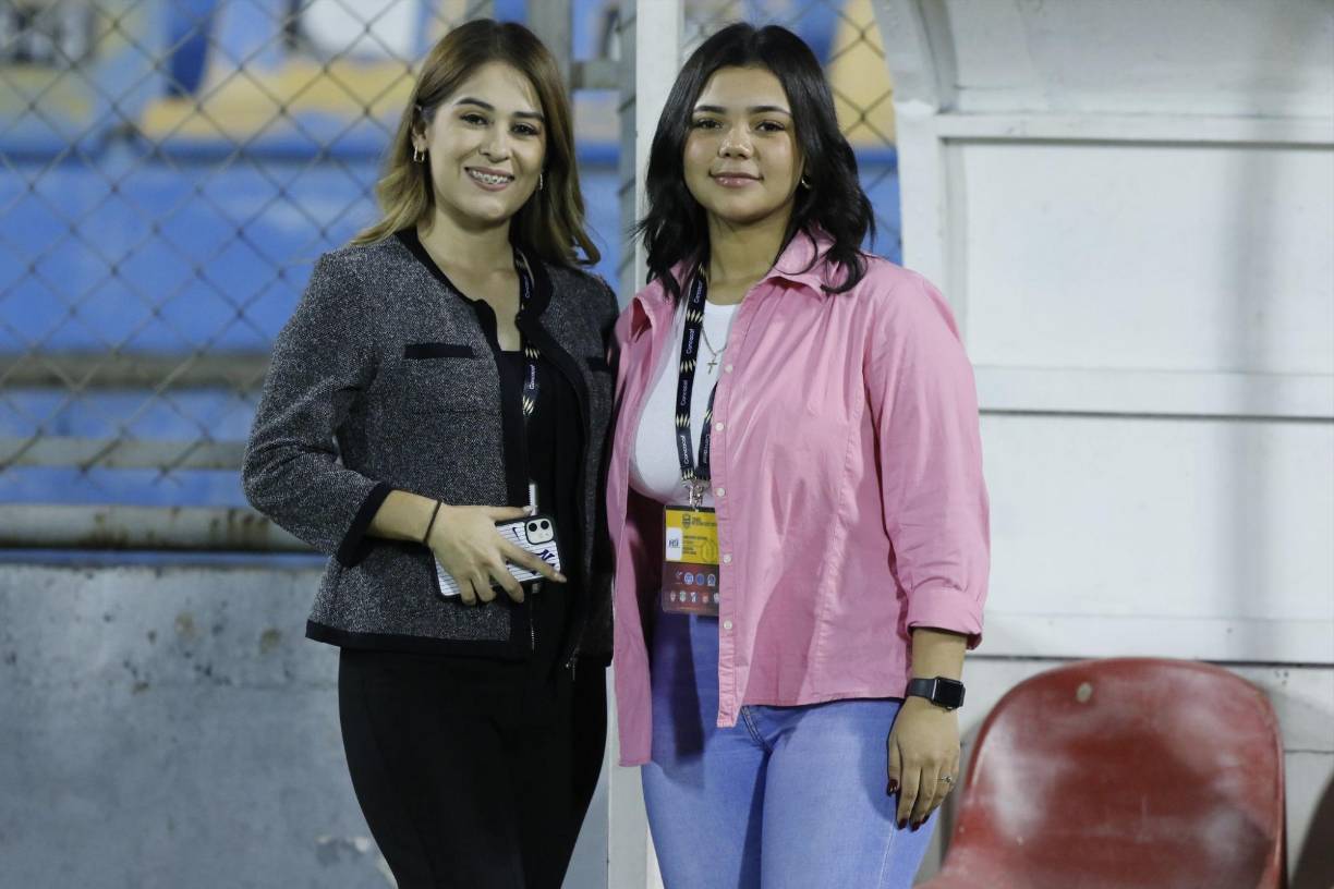 Karla López y Desired Majano posaron para el lente de Diario LA PRENSA.