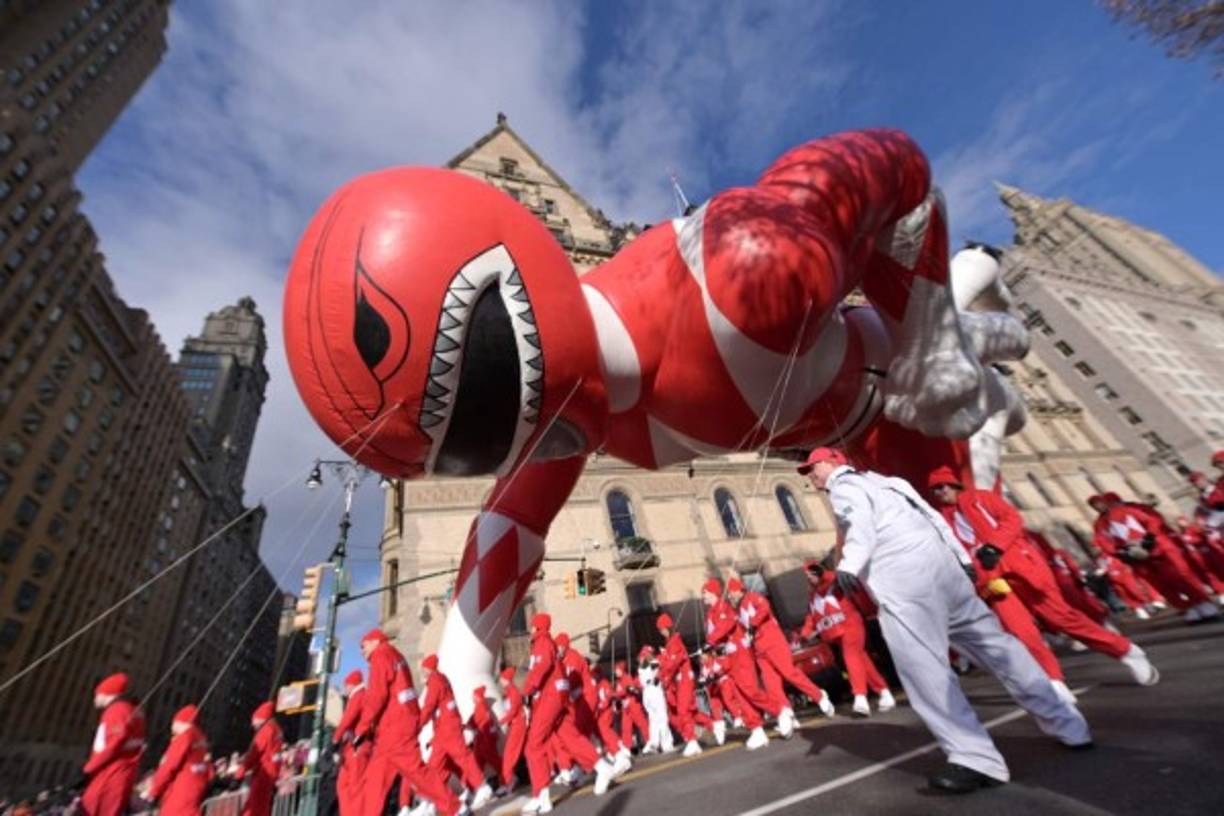 Las autoridades de la ciudad otorgaron el permiso para que los globos pudieran volar, aunque a menor altura.