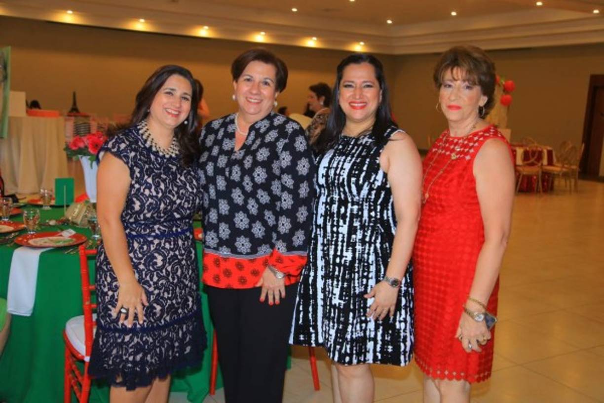 Maha Kharoufeh, Rita Simón, Roxana y Rabab Handal.