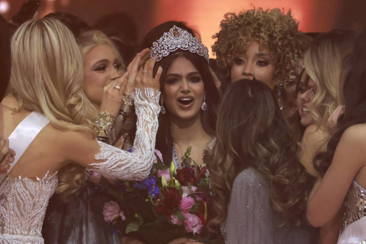 La victoria hoy de la representante de India ubica al país asiático en el primer puesto del certamen por primera vez desde el año 2000, cuando el país obtuvo su segundo título tras un primer triunfo en 1994.