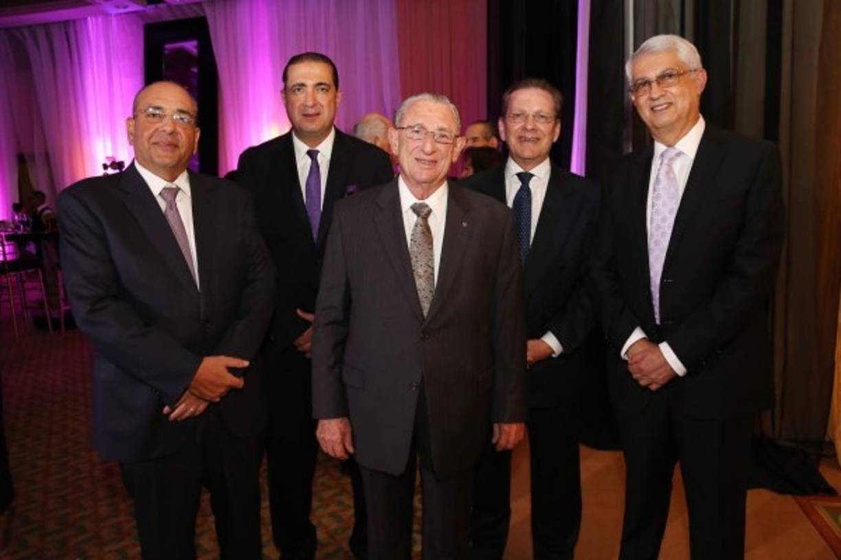 Jacobo y Pedro Atala, Roberto Facussé, Freddy Nasser y Jacobo Atala.