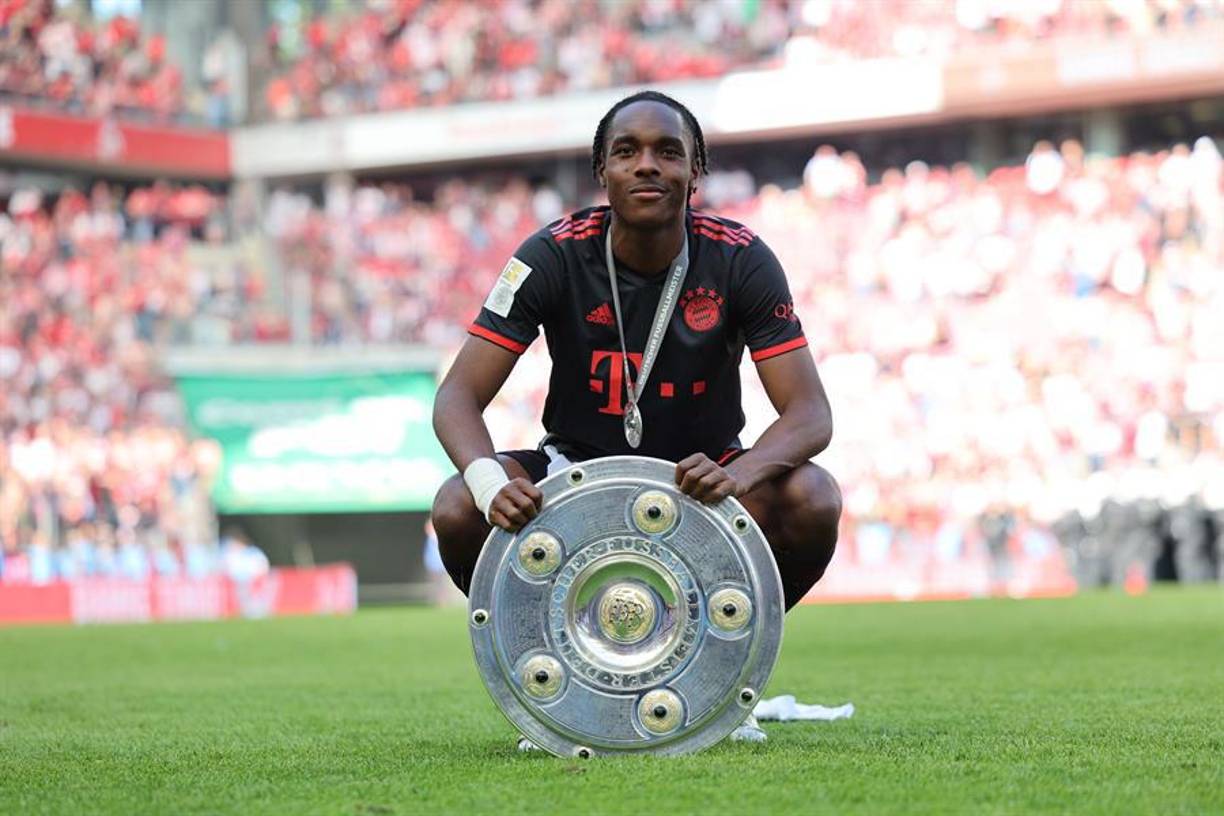 Locura de Müller, los pasos prohibidos y eufórico festejo del Bayern