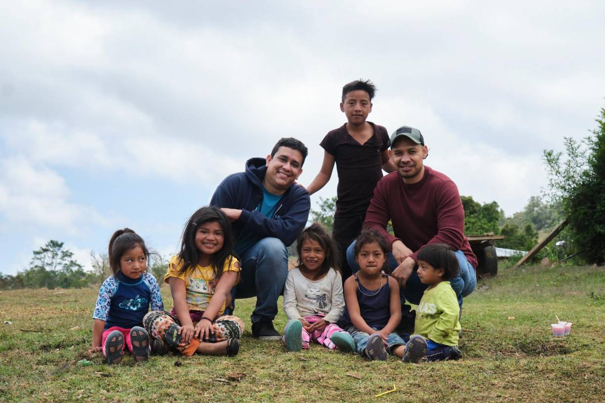 Apinán se ha convertido en mención social de tres importantes festivales como lo son: Festival Ícaro, Festival Contra el Silencio Todas las Voces México y en el San Diego Latin Festival Film (SDLFF).