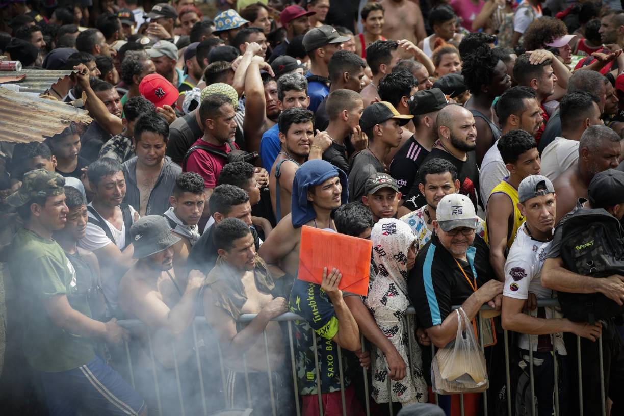 En lo que va de año, Cruz Roja ha atendido en sus puestos sanitarios en Lajas Blancas a unos 31,000 migrantes, 55,000 en los tres centros de recepción del país, pacientes que llegan sobre todo con problemas estomacales, diarrea, heridas en las extremidades.