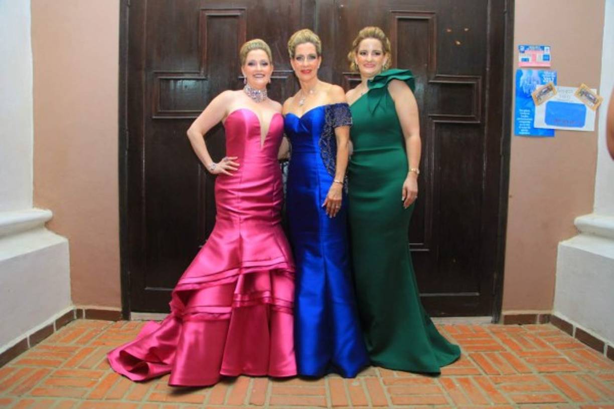 Michelle, María Alicia y Melissa Wolozny.