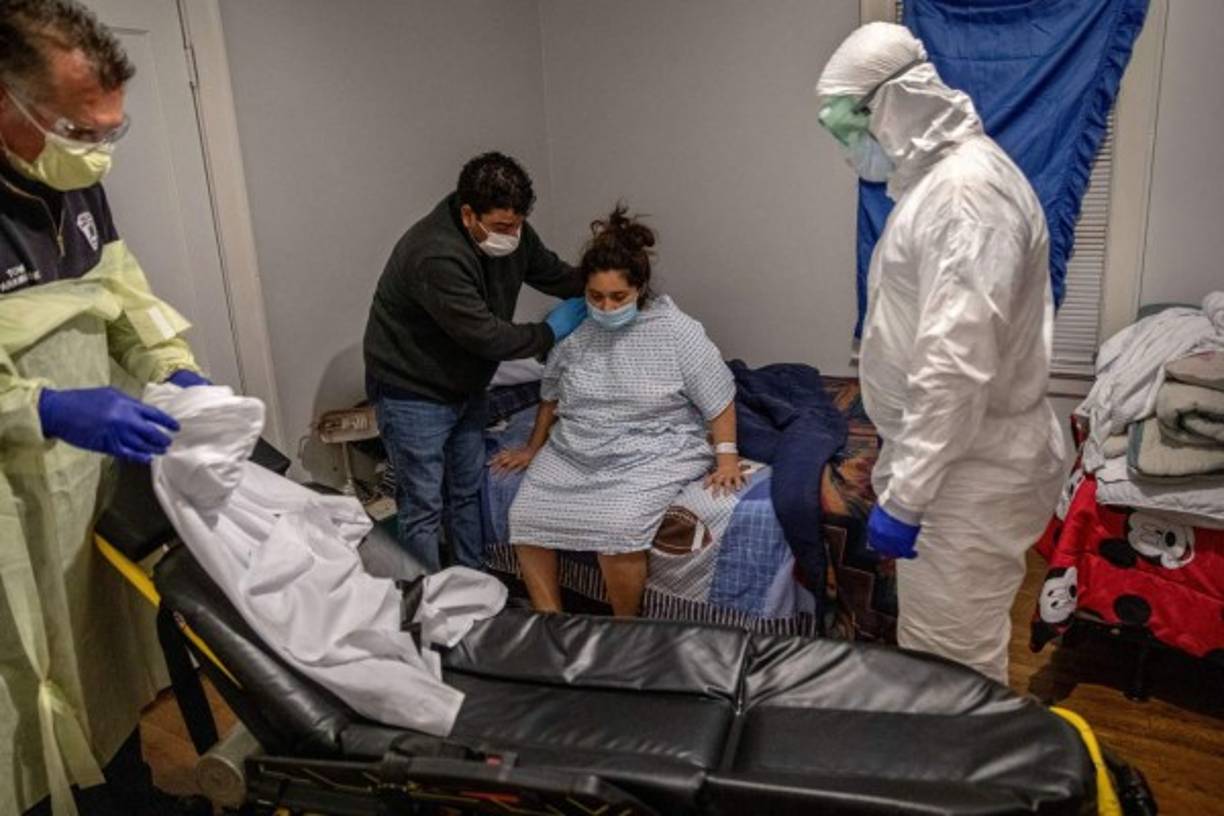Pero Zully estuvo al borde de la muerte tras la cirugía. Fue intubada de inmediato y conectada a un respirador artificial en un hospital de Stamford, Connecticut. Allí estuvo ingresada durante dos semanas hasta que logró vencer el letal virus.