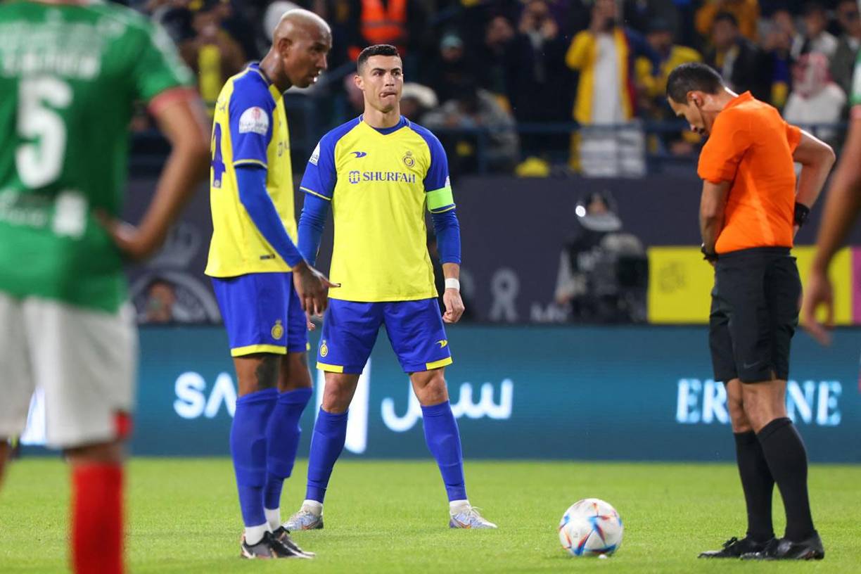 Cuando hubo tiros libres, el ex del Manchester United, Real Madrid y Juventus tomó la pelota para cobrar.