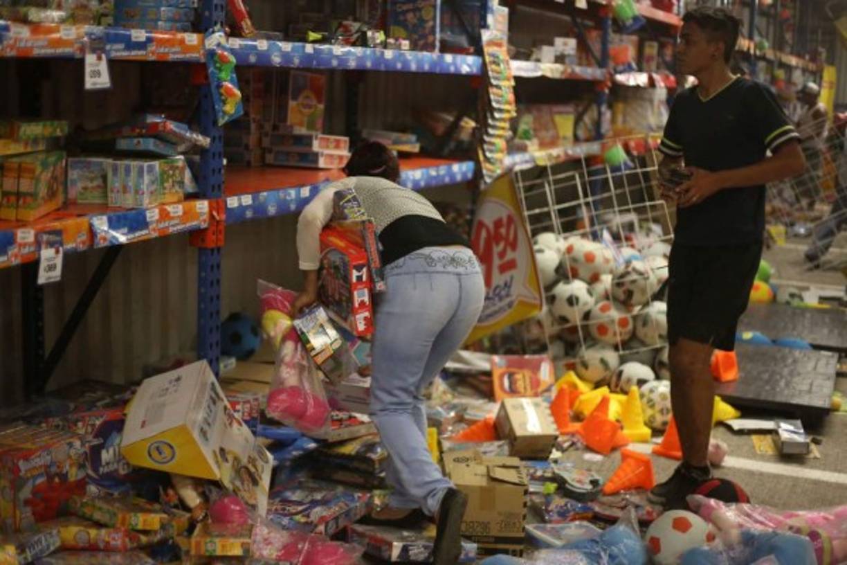 Los comercios han reportado grandes pérdidas por los saqueos registrados en los últimos tres días.