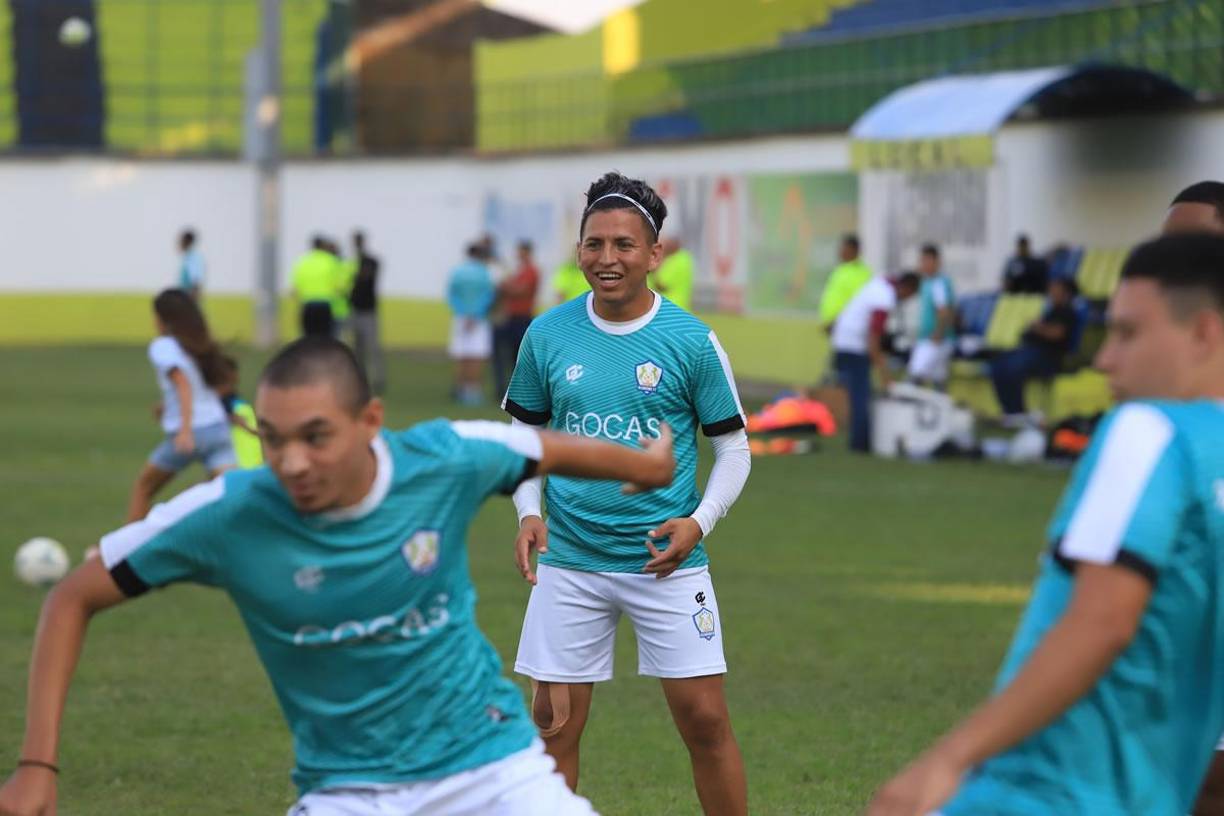 Henry ‘Cachita‘ Gómez es otra de las figuras que está dando de qué hablar en el fútbol hondureño. El volante apunta a la titularidad en la final de ida.