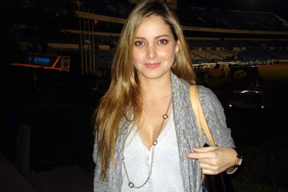 Diana Viucetich es reportera de Televisa.