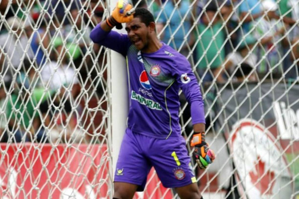 El portero hondureño José Mendoza negó que estuviera en negociaciones con Olimpia y Motagua. Definirá pronto su futuro tras las vacaciones.