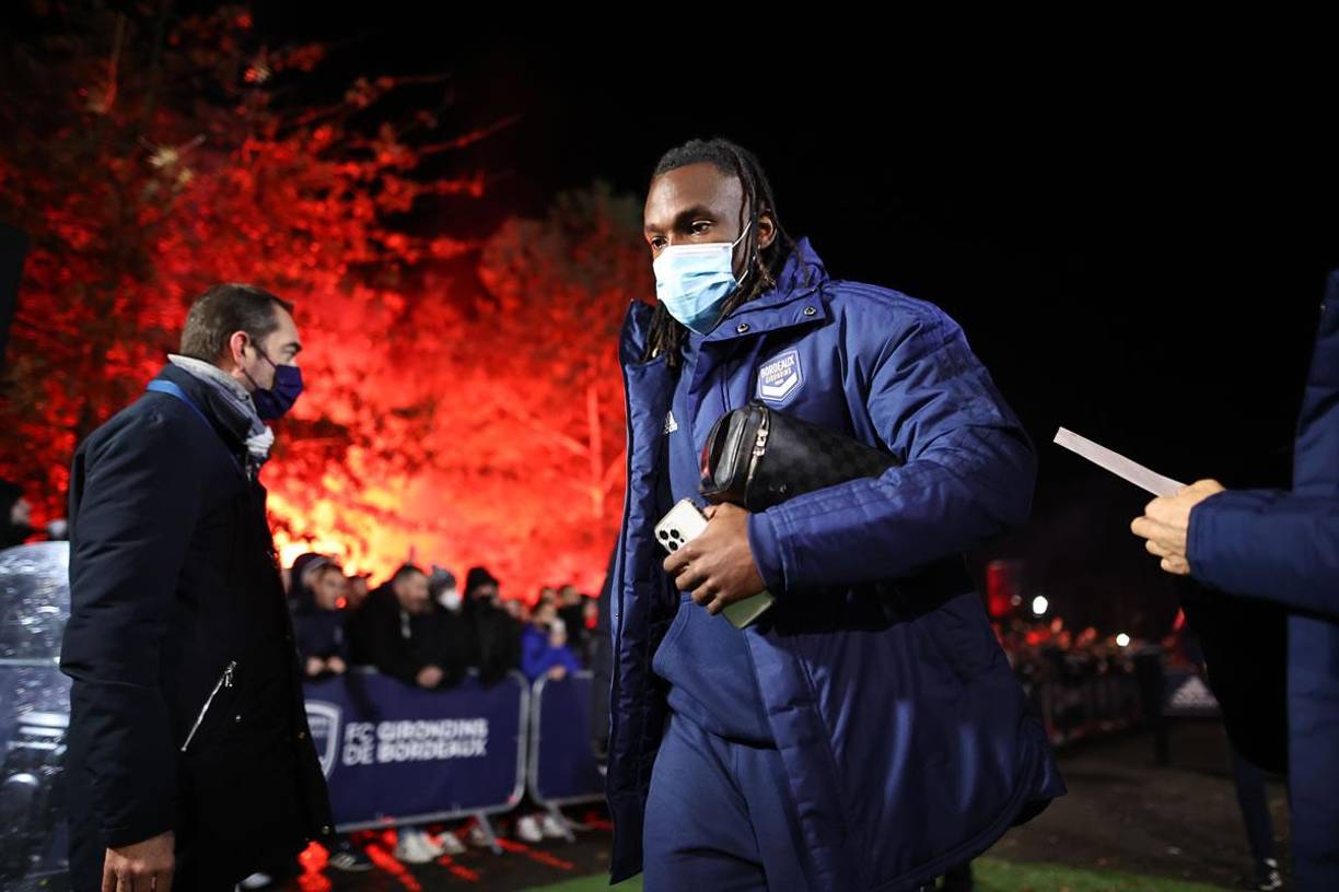 Alberth Elis llegó así al estadio Matmut Atlantique de Burdeos para enfrentar al Lyon.
