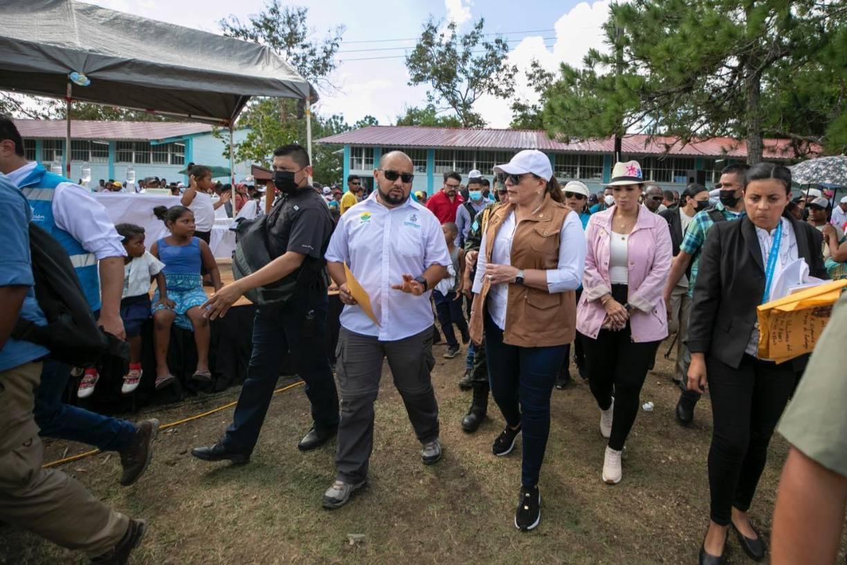 Asimismo, la escuela fue inaugurada bajo el nombre de Samuel Benno Marx, un importante misionero de la Iglesia Morava que trabajó en dicha región.