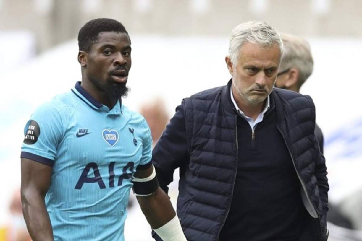 Según informa Sky Sports, el Tottenham ha rechazado una oferta inicial del AC Milan por el lateral derecho Serge Aurier. Aunque las conversaciones van a continuar para poder realizar el fichaje, los clubes todavía están alejados de sus peticiones.<br/><br/>Los Spurs están abiertos a permitir que el costamarfileño se marche, ya que el equipo está esperando la llegada del jugador de los Wolves, Matt Doherty.