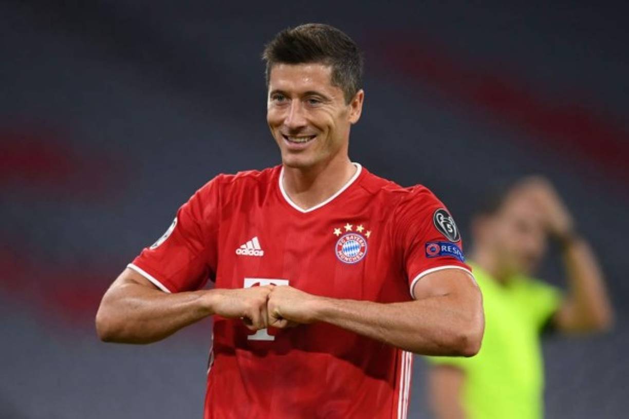 Robert Lewandowski - Delantero polaco del campeón Bayern Múnich. Quedó, además, como el Pichichi de la Champions League con 15 goles.