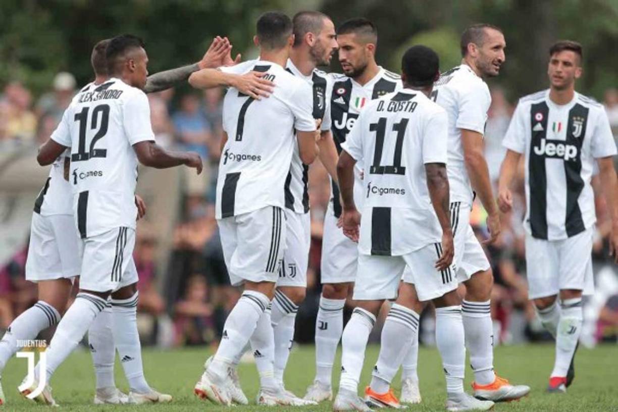 Los otros cuatro goles del campeón de la Serie A fueron firmados por el argentino Paulo Dybala, que hizo dos, Ricardo Capellini y Claudio Marchissio.