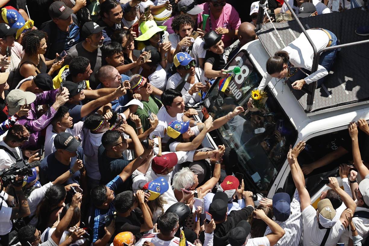  Este llamamiento se unió al del Consejo Permanente de la OEA, que aprobó por consenso una resolución en la que apuesta a respetar “los derechos humanos y las libertades fundamentales. 
