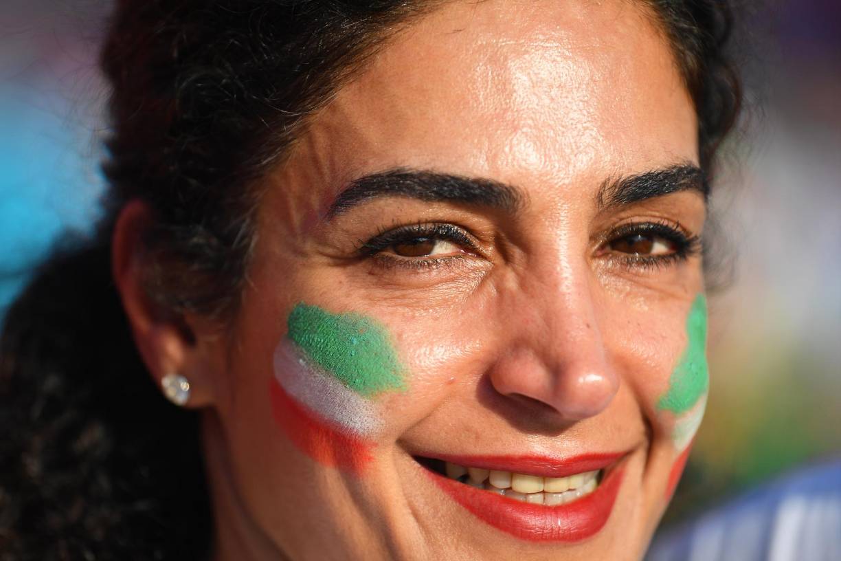 Las mujeres llegaron para apoyar a la selección de Irán.