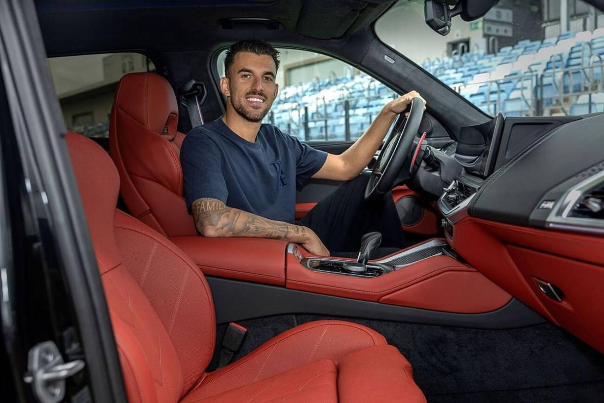Dani Ceballos - BMW XM (653 CV, con un precio de 179.900 euros).