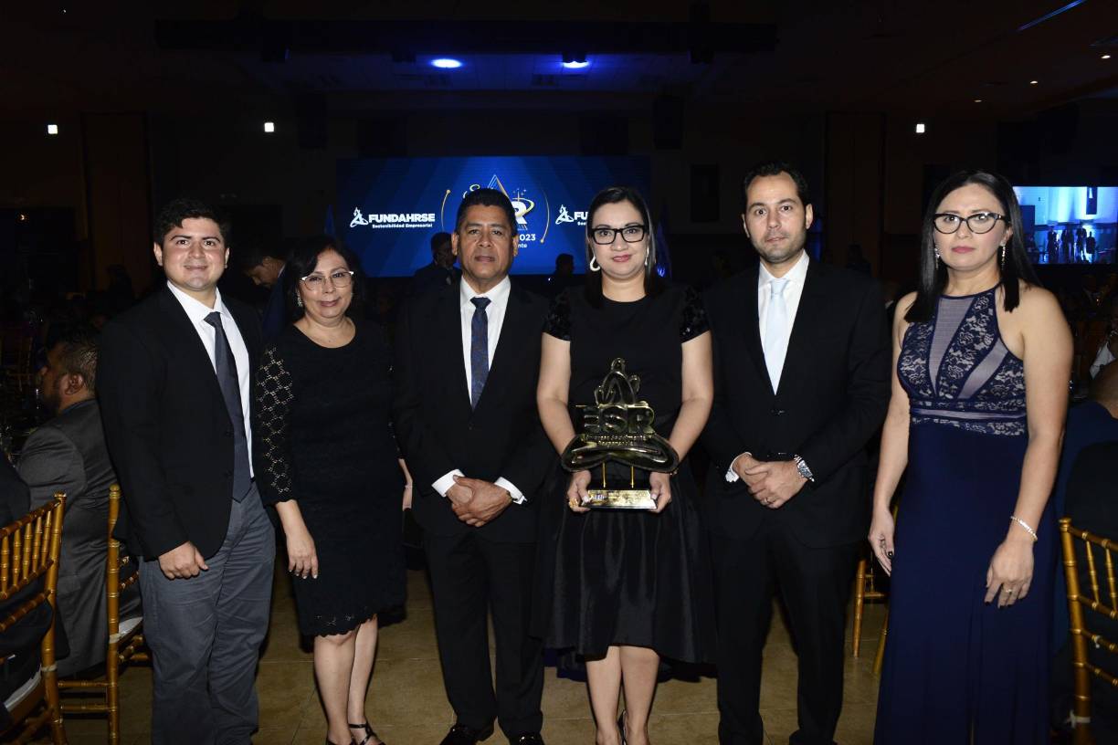 Marvin Del Cid, Reny Ferrera, Wolfang Hanz, Gereen Egan, Angelo Casco y Andy Reyes