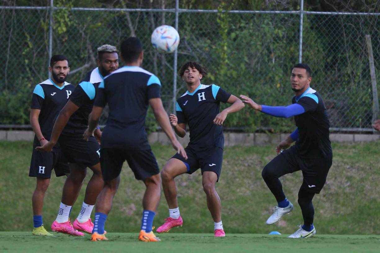 ¿Podrá debutar? David Ruiz también se está preparando para poder estrenarse con la selección Mayor de Honduras.