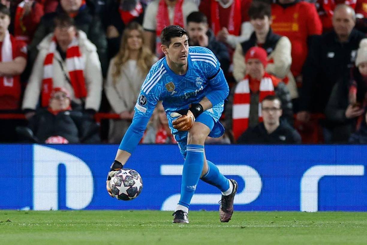 Courtois, de 31 años, afronta la lesión más importante de su carrera deportiva desde que en septiembre de 2015 sufriera un desgarro en el menisco, del que se recuperó en tres meses.