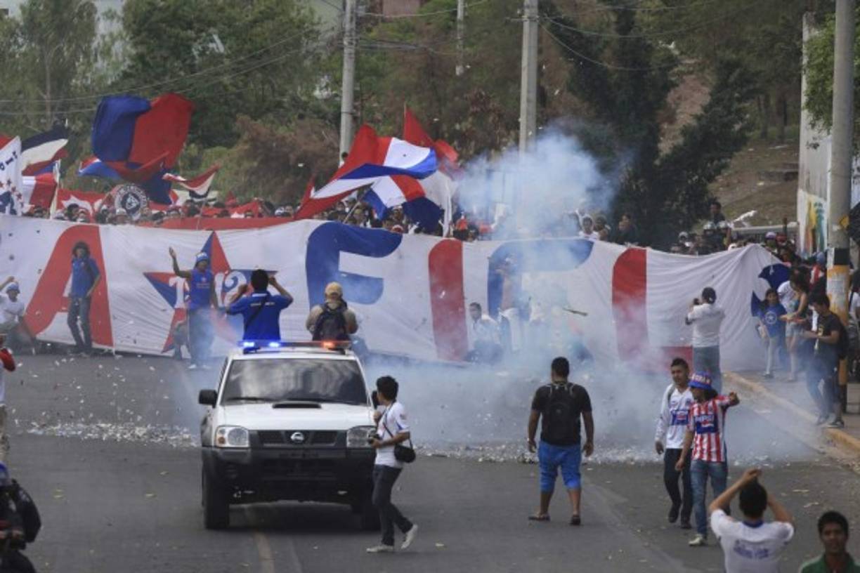 Los fieles seguidores del Olimpia no le podían fallar a su equipo.