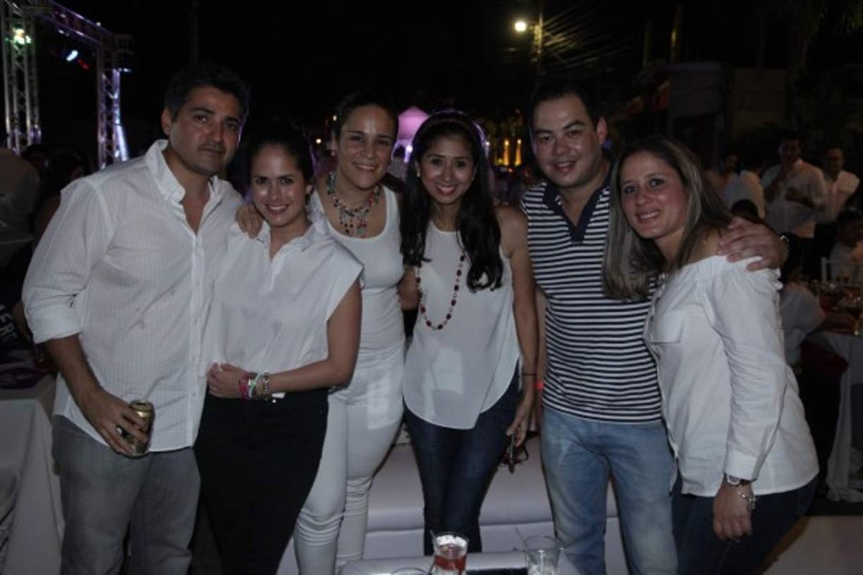 Fer y Alejandra Handal, Dagmar Vicentti, Stephanie Leiva, Iván y Carmen García.