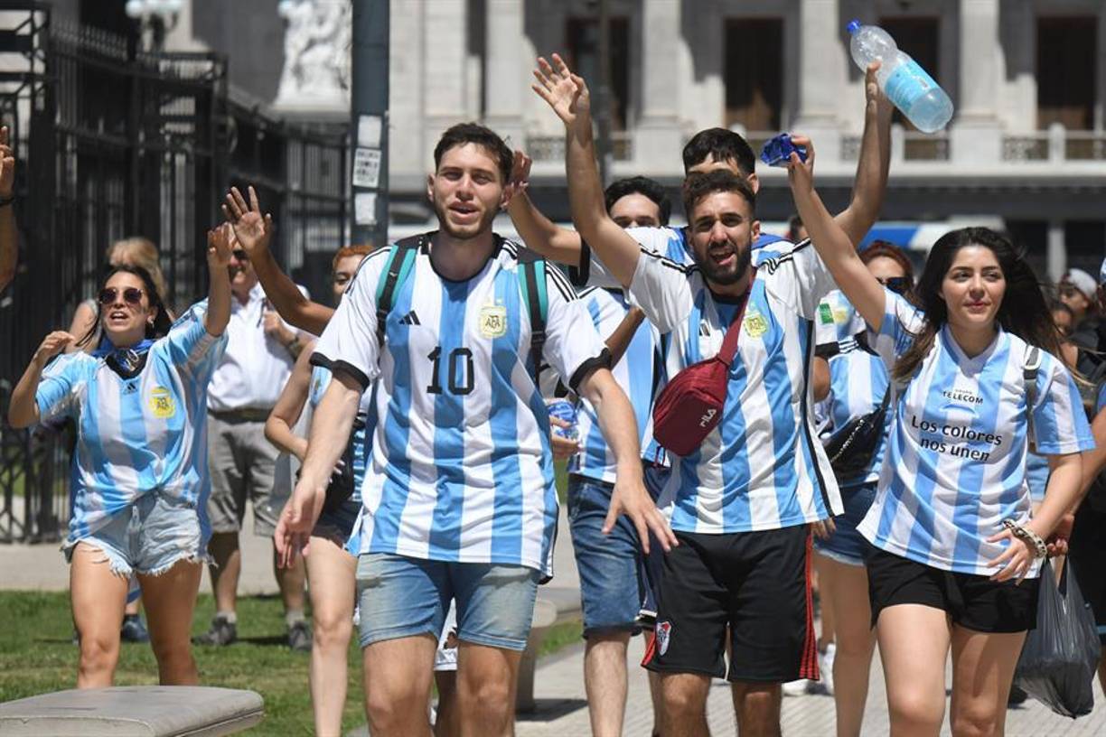Y los fanáticos no quieren perderse la celebración con su selección.
