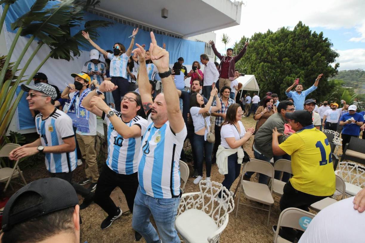 Y como no, si vieron a Lionel Messi levantar la Copa del Mundo, la única presea que le hacía falta.