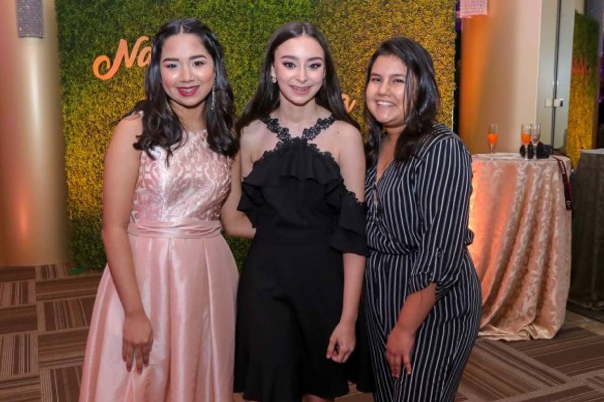 Viena González, María Girón y Colette Cáceres.